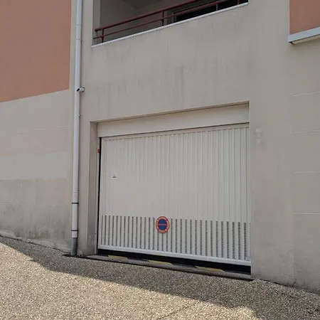 Cocon Moderne Avec Terrasse A Deux Pas De Locean